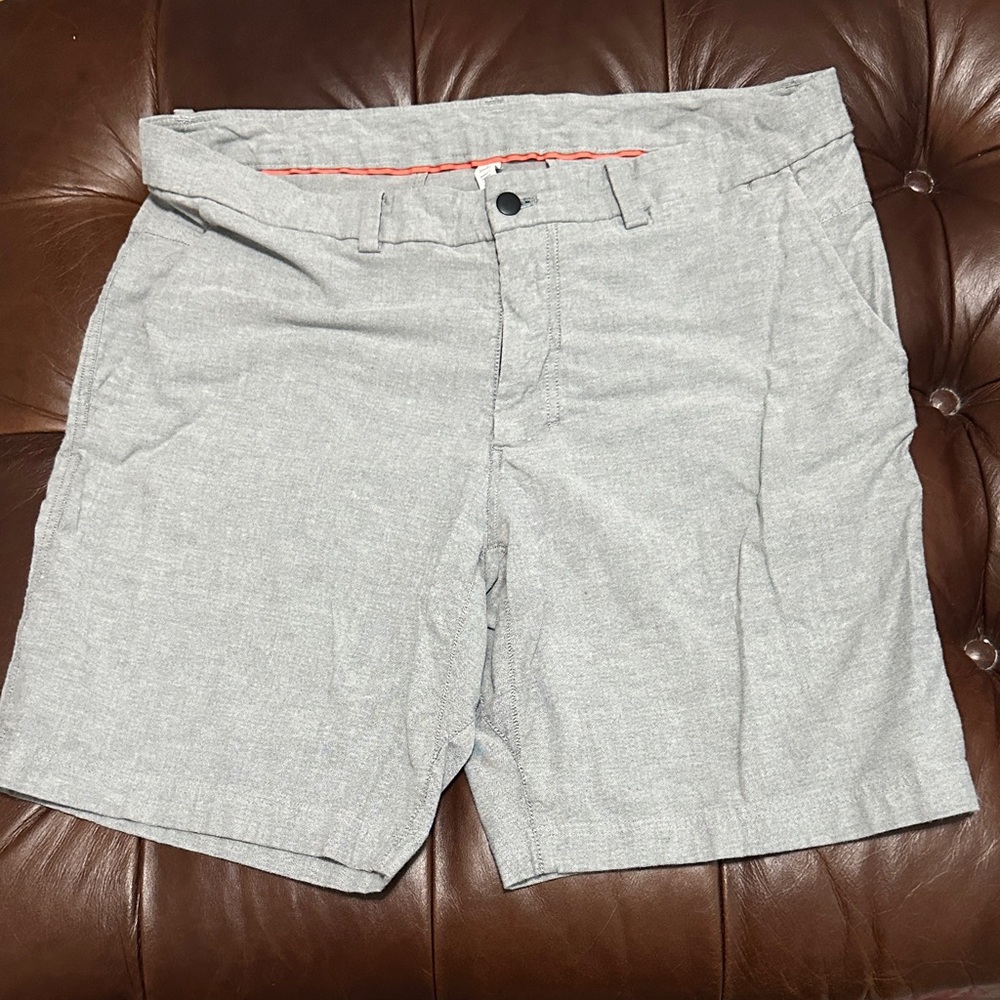 lululemon athletica Light Gray Men's Shorts 40